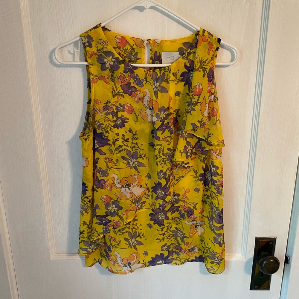 Yellow floral HD in Paris flowery tank